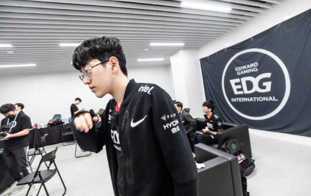 卡位赛崩盘 卡位赛崩盘